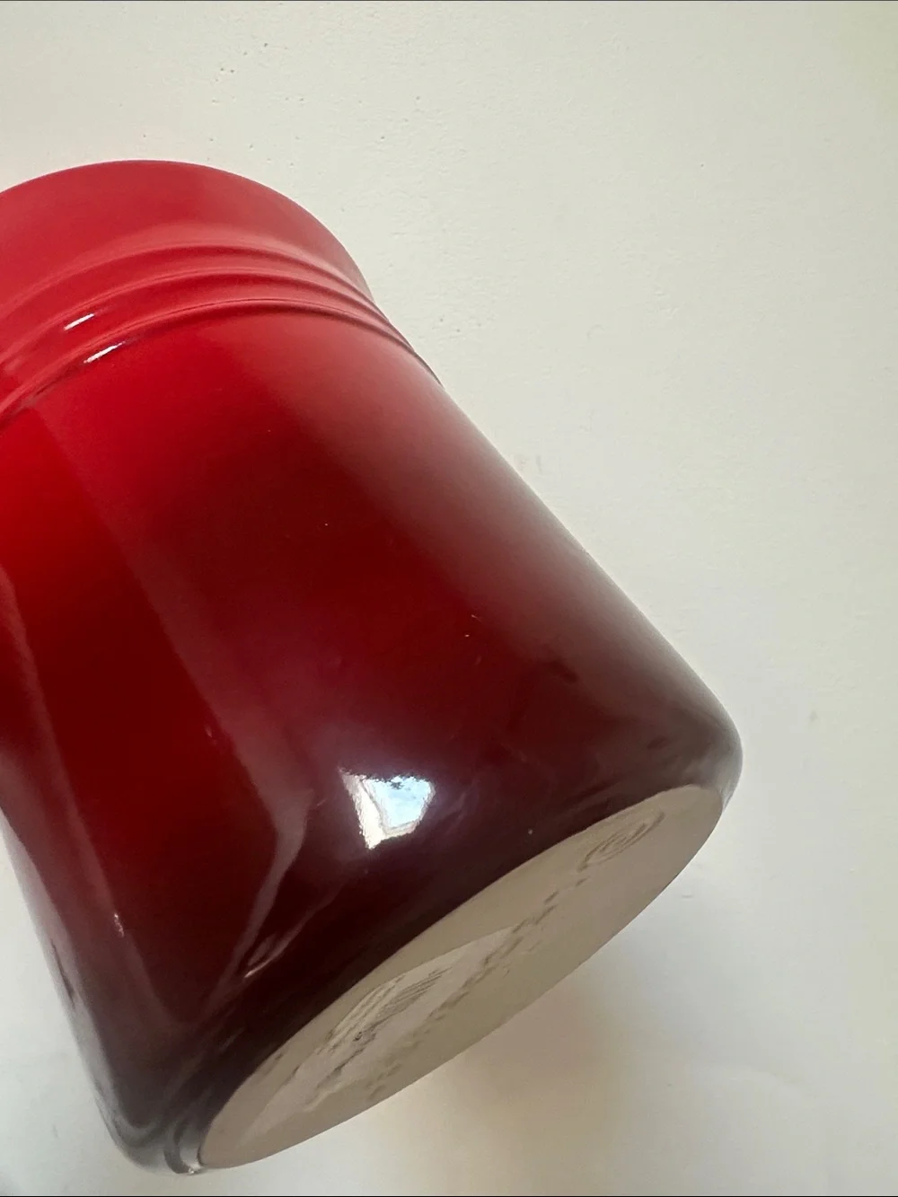 Le Creuset Red Glazed Stoneware 6 in Crock